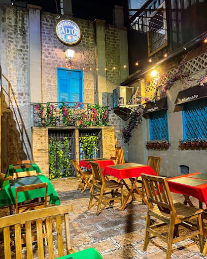Vicolo Alto Bar & Cucina
